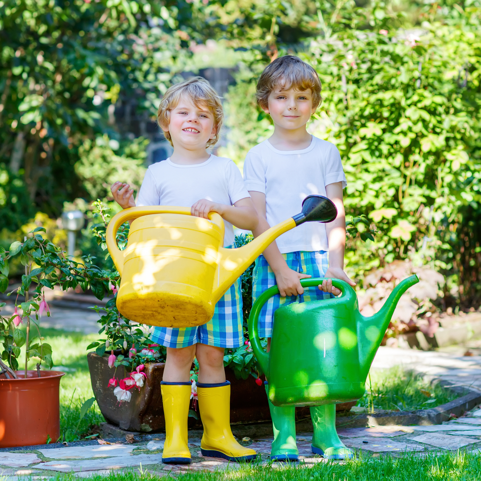 Grow Healthier Eating Habits: The Benefits Of Gardening With Children 